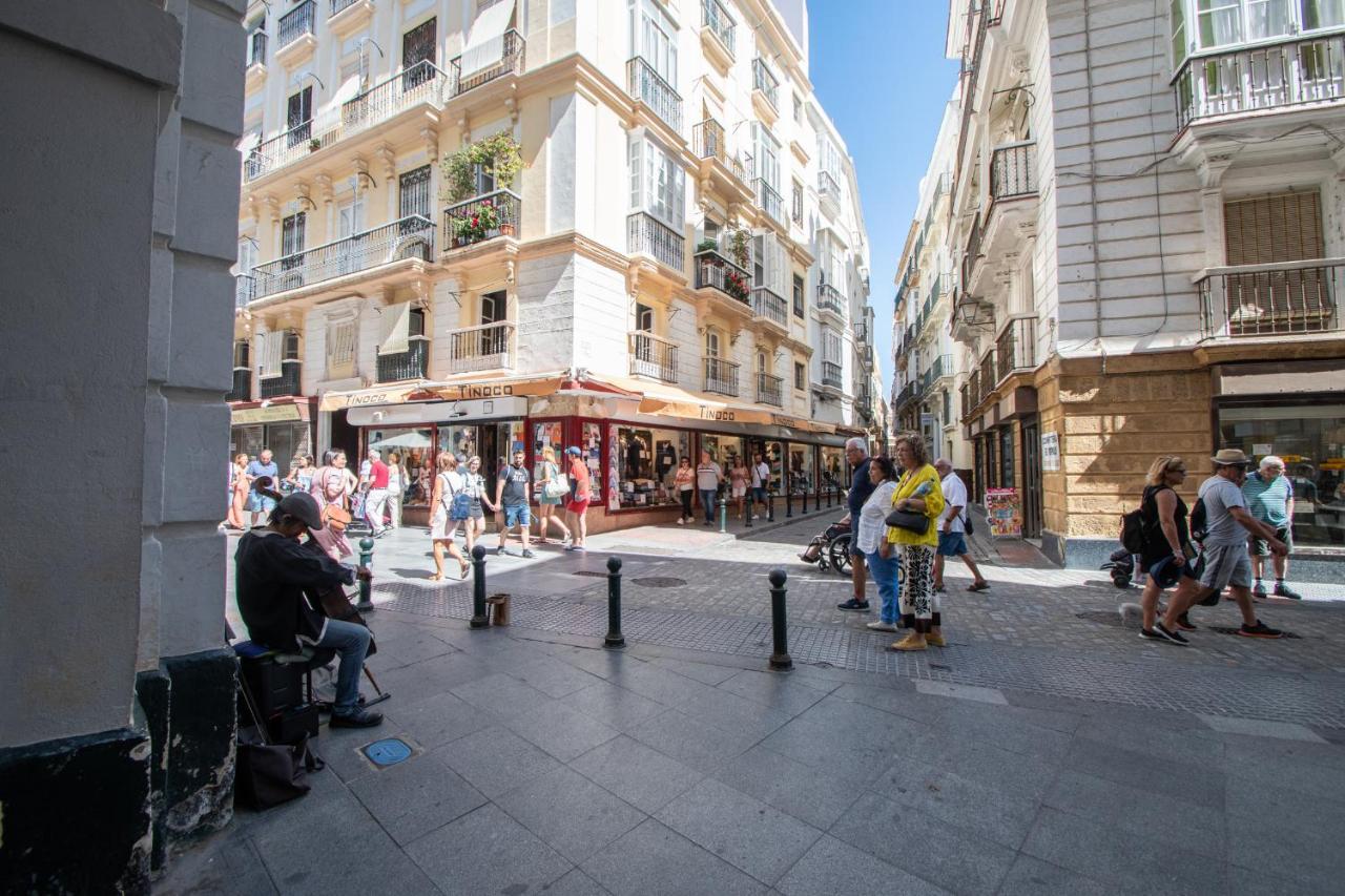 El Estudio De La Rosa Cadiz Luaran gambar