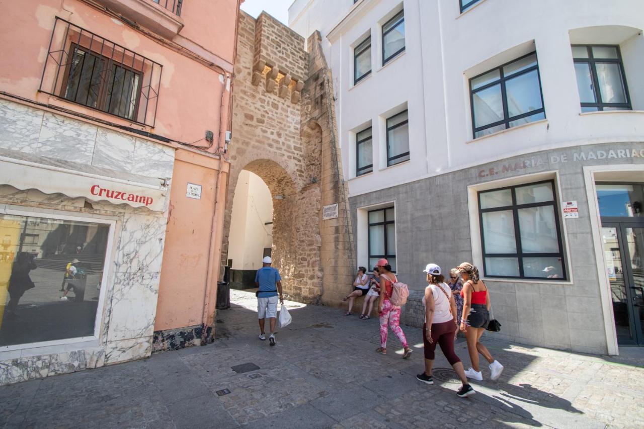 El Estudio De La Rosa Cadiz Luaran gambar